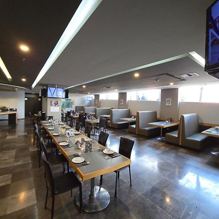 Ramada By Wyndham Mexico City Santa Fe Extérieur photo