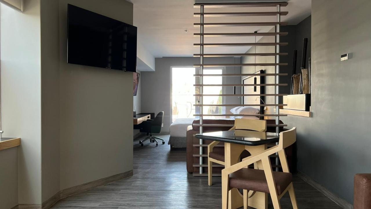 Ramada By Wyndham Mexico City Santa Fe Extérieur photo