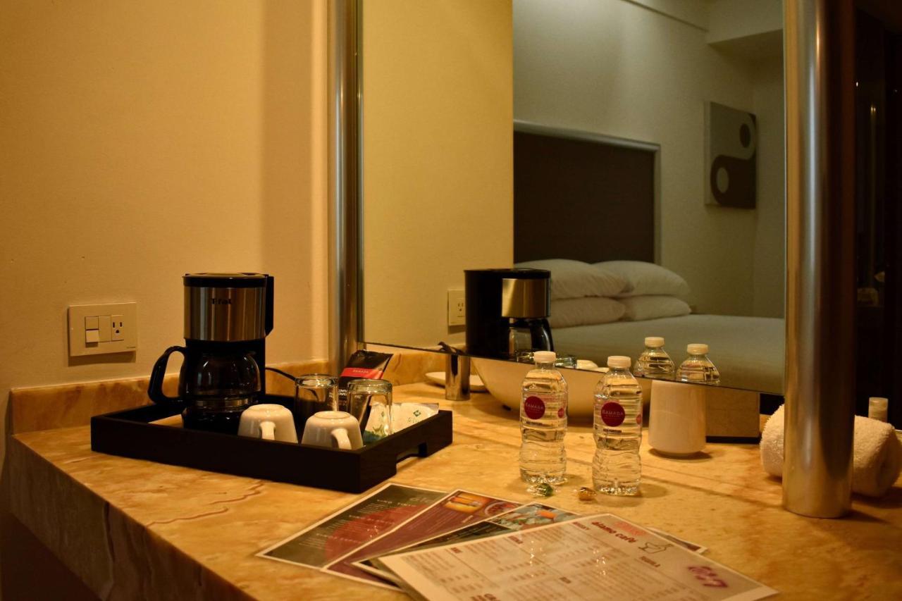 Ramada By Wyndham Mexico City Santa Fe Extérieur photo