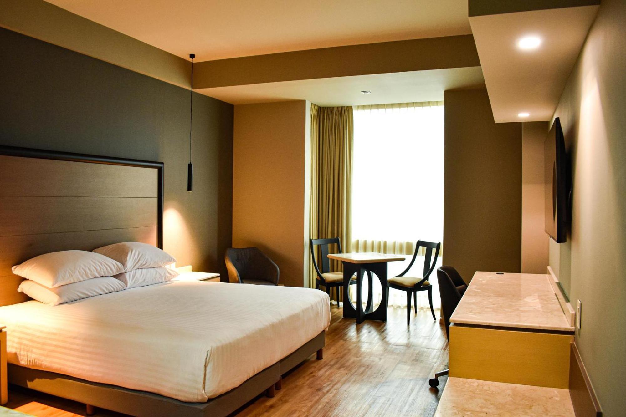 Ramada By Wyndham Mexico City Santa Fe Extérieur photo