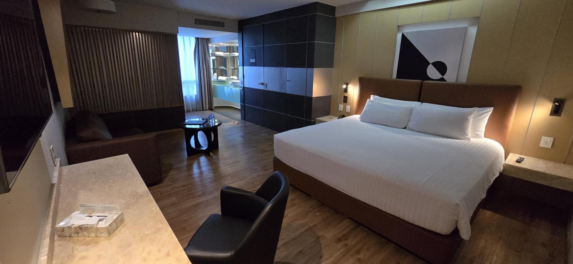 Ramada By Wyndham Mexico City Santa Fe Extérieur photo