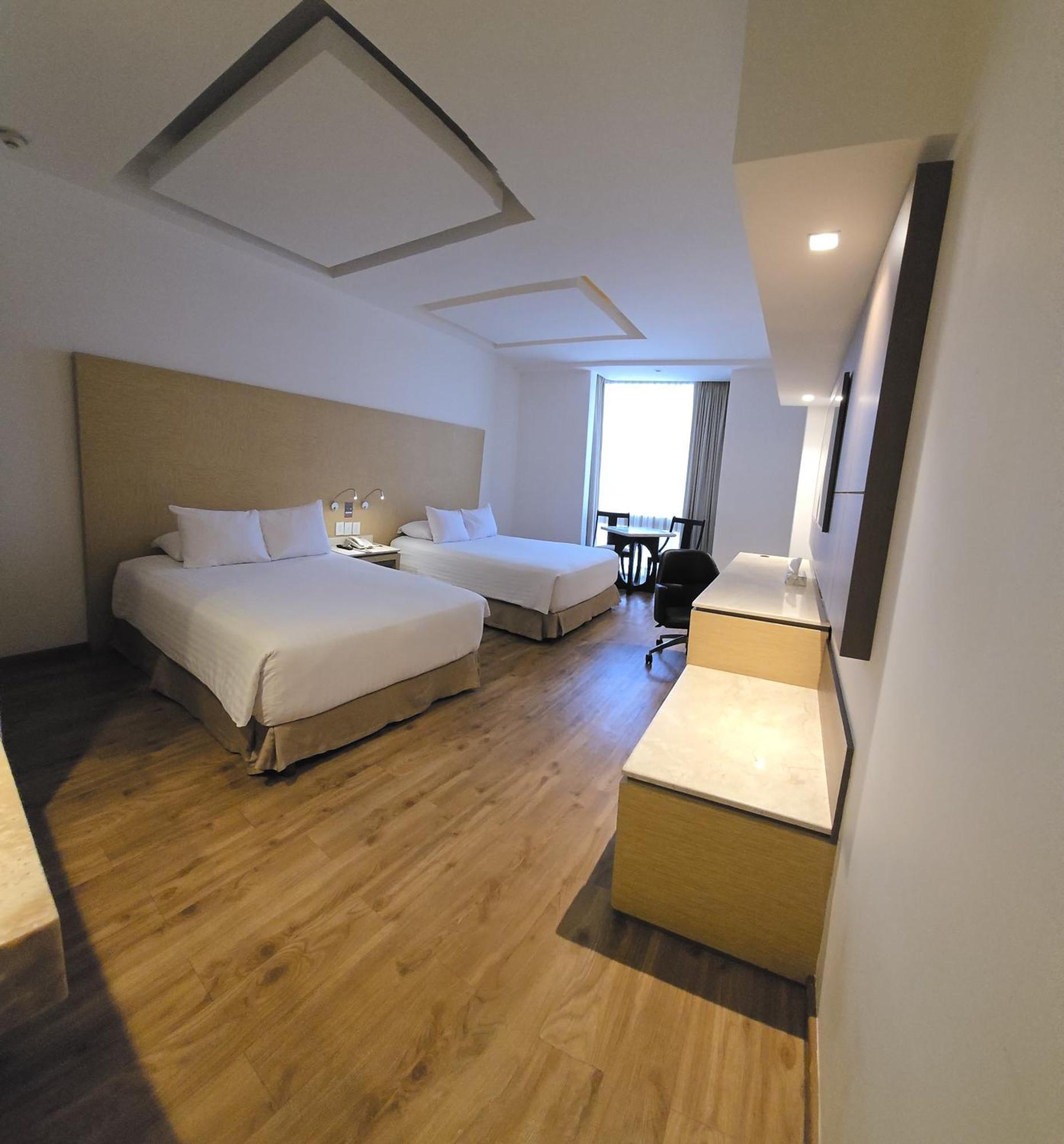 Ramada By Wyndham Mexico City Santa Fe Extérieur photo