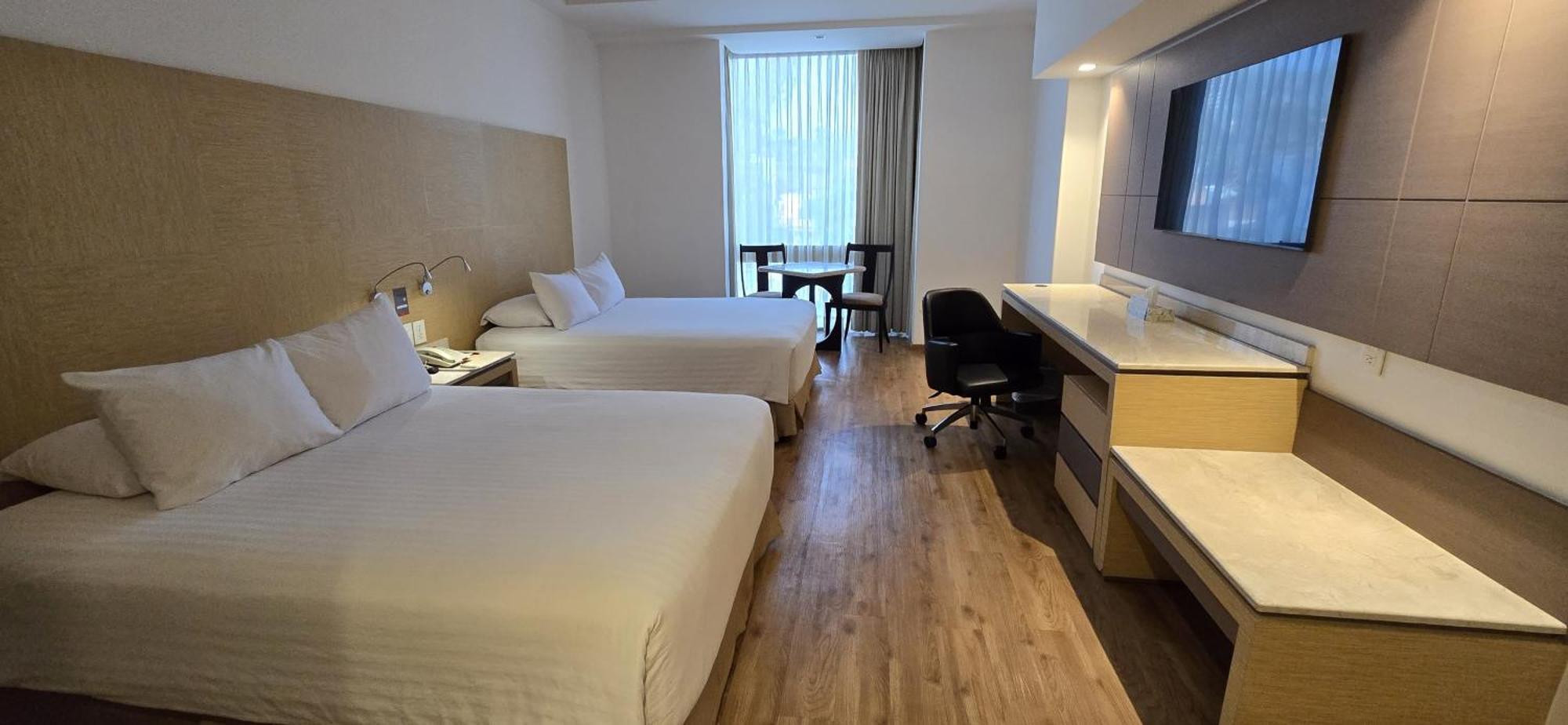 Ramada By Wyndham Mexico City Santa Fe Extérieur photo